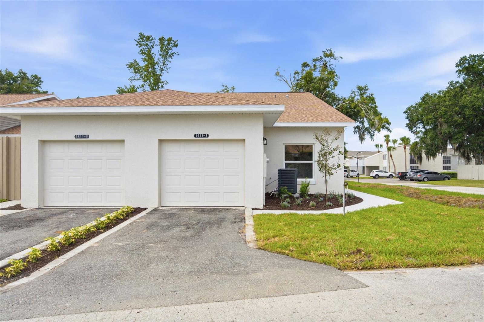 1411 Oak Pl #F — photo