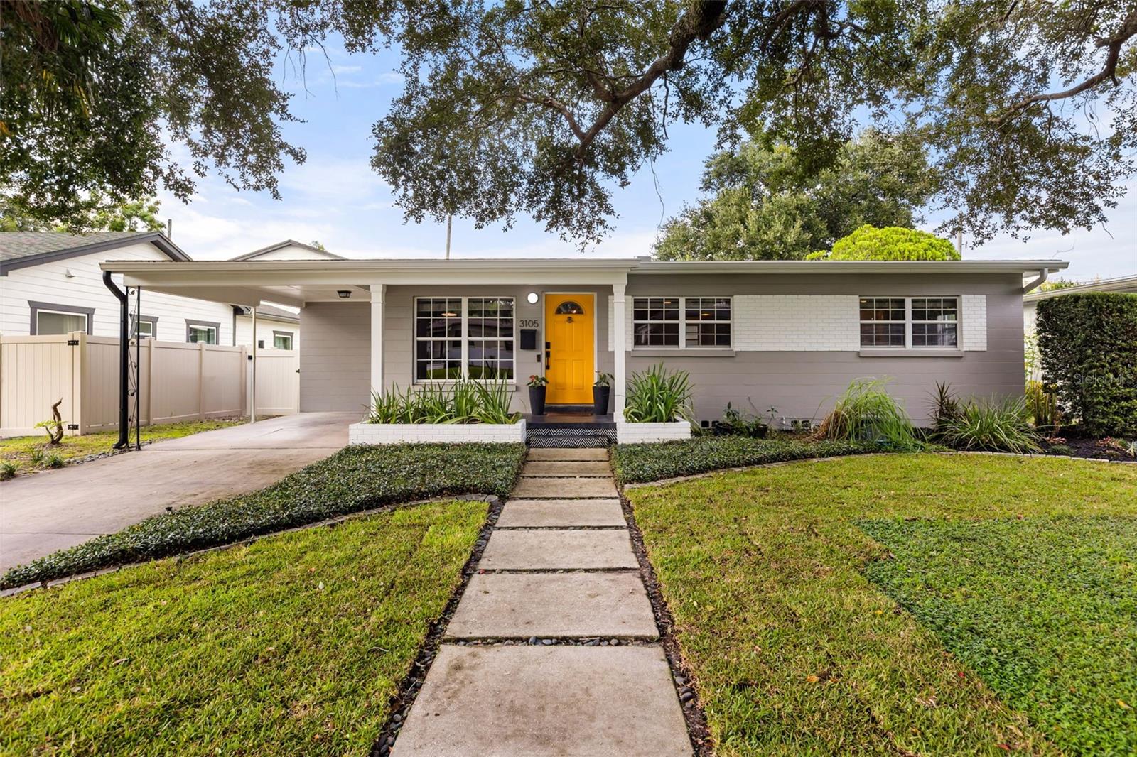3105 Pickfair St — photo