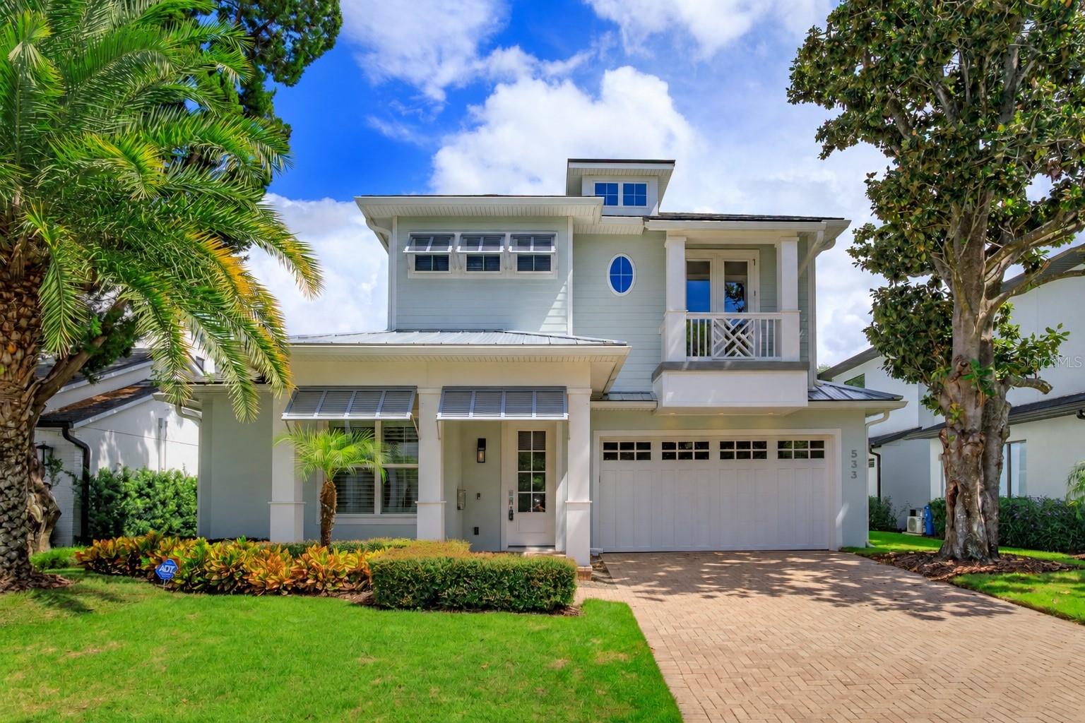 533 Country Club Dr — photo