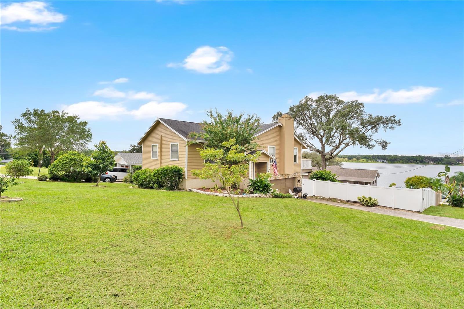2202 Topping Place, Eustis, FL 32726 — photo 2