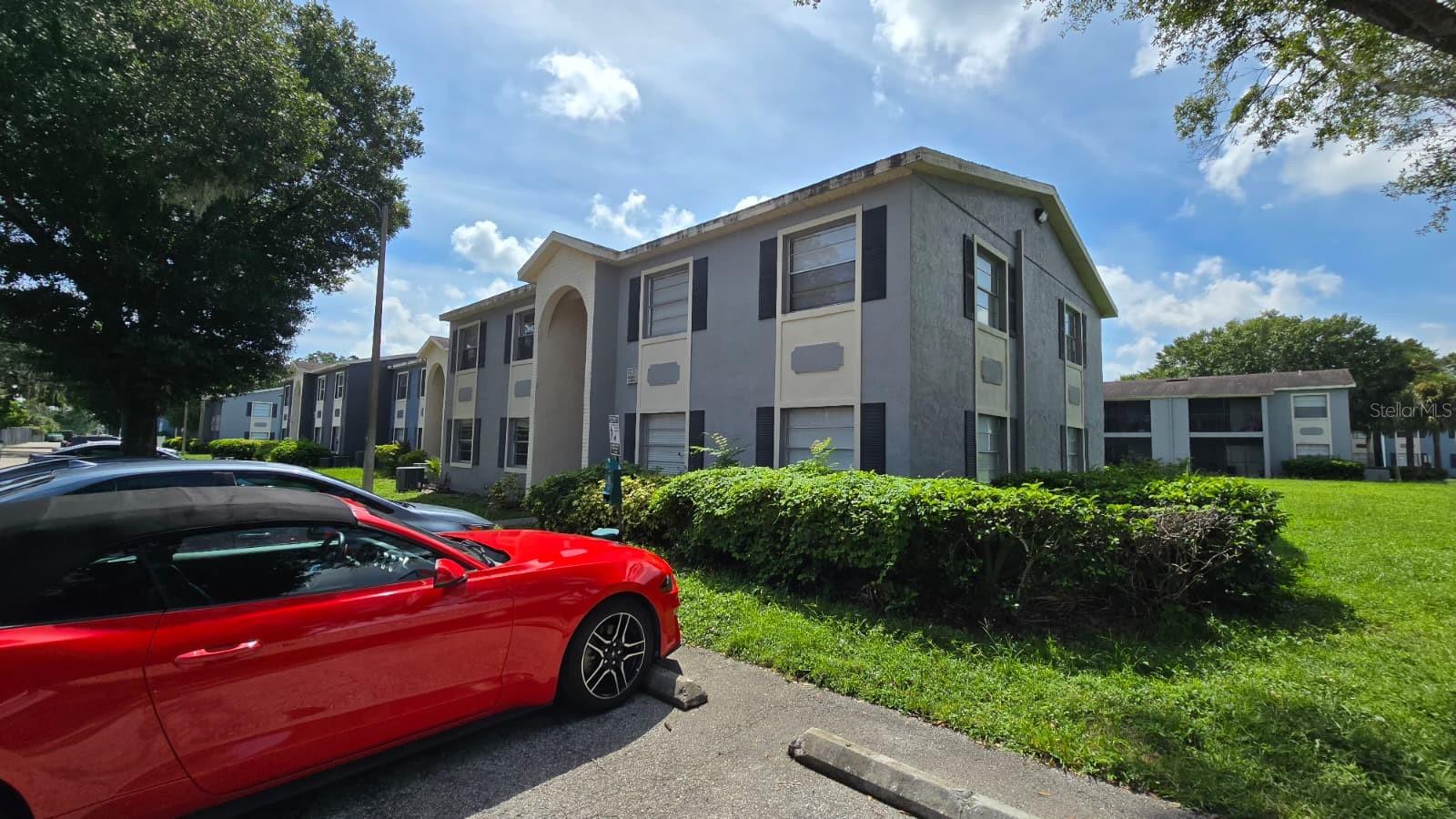 2555 N Alafaya Trl #105 — photo