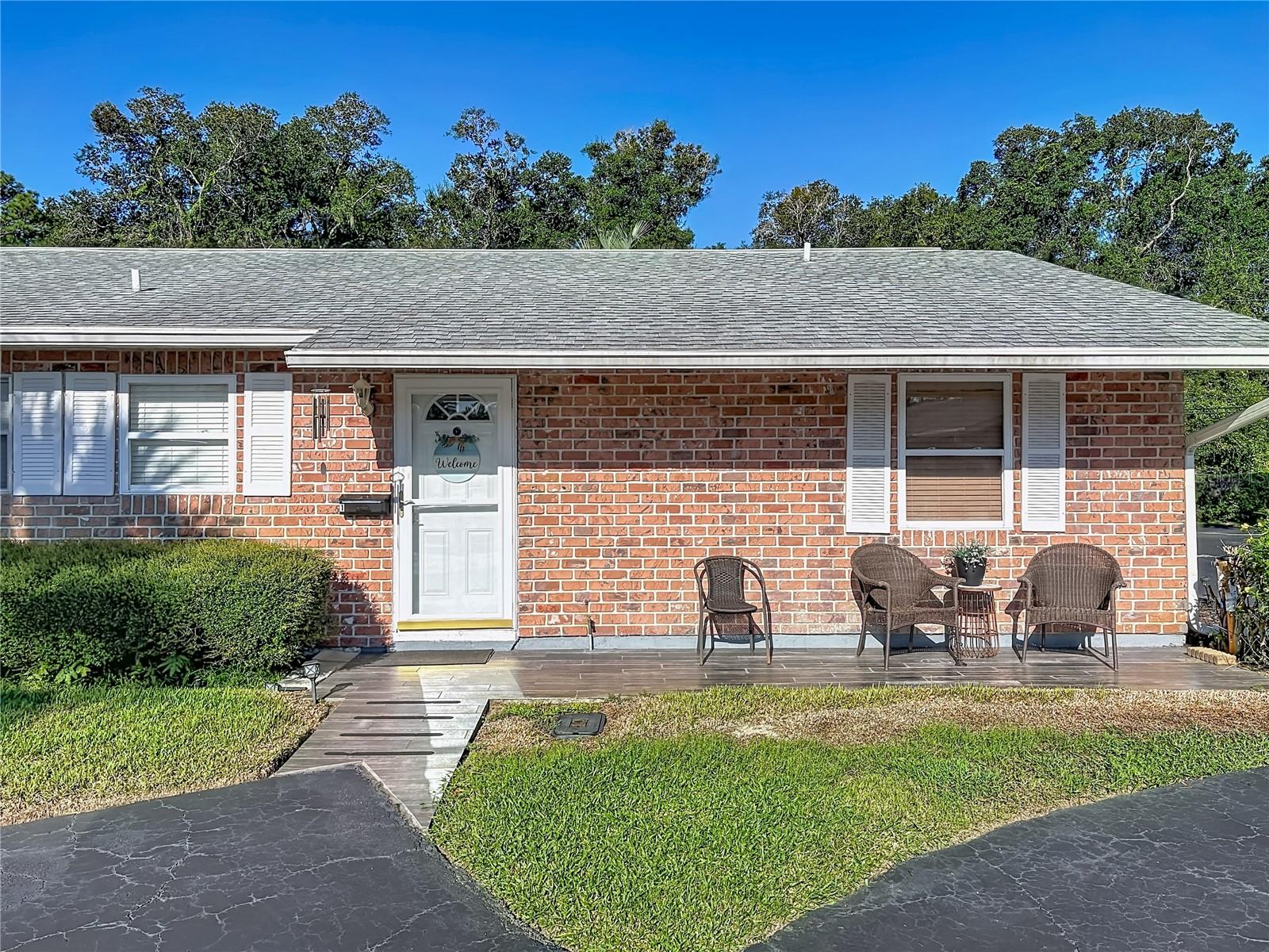 1 Fairway Ct — photo
