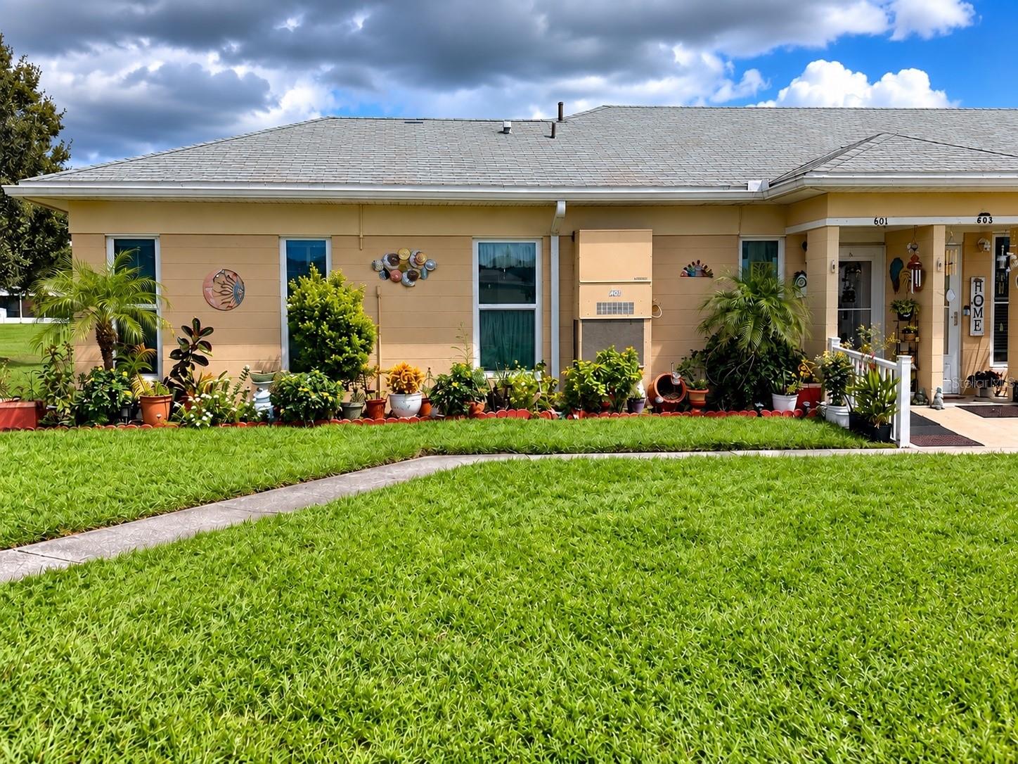 601 Club Cir — photo