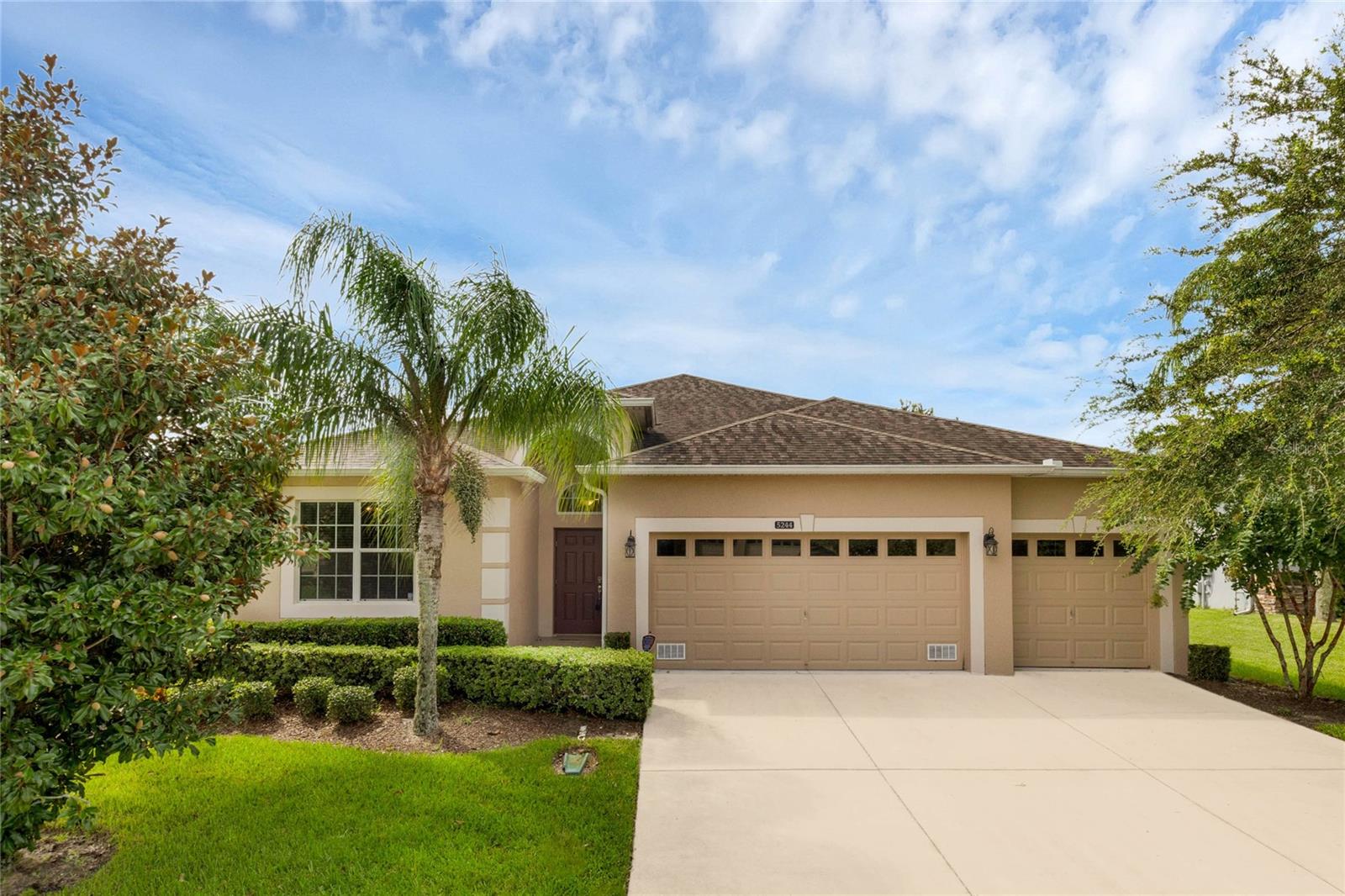 5244 Royce Dr — photo
