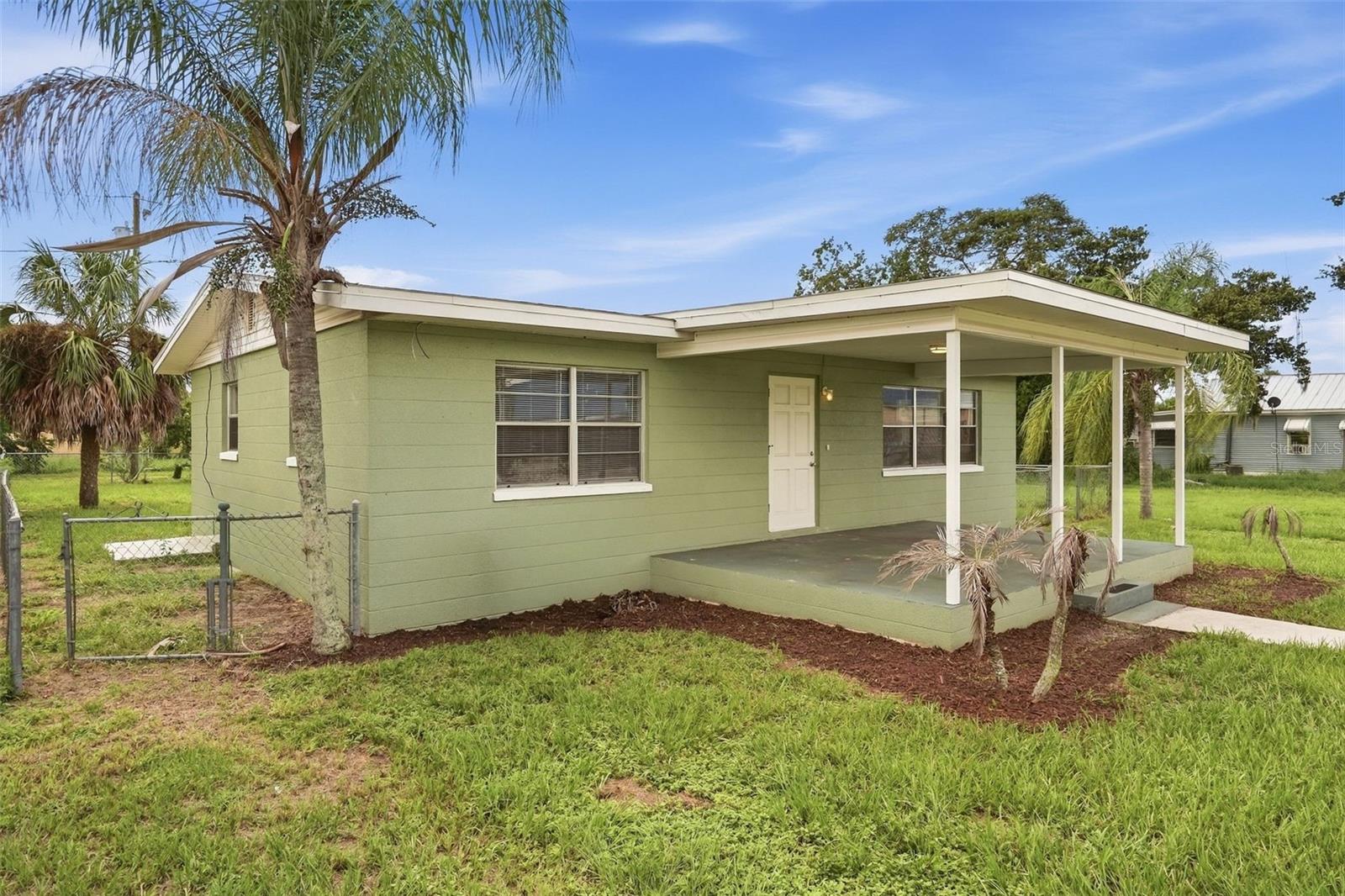 210 E Merrill Avenue, Dundee, FL 33838 — photo 2