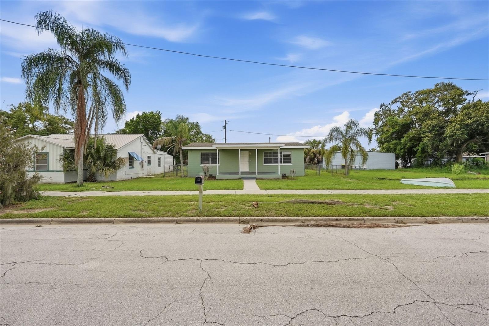 210 E Merrill Avenue, Dundee, FL 33838 — photo 3