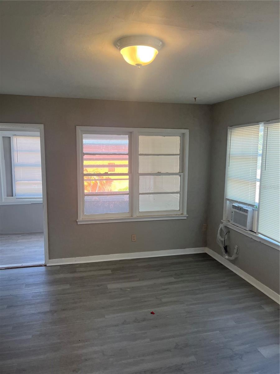 341 Fairview Ave #2 — photo