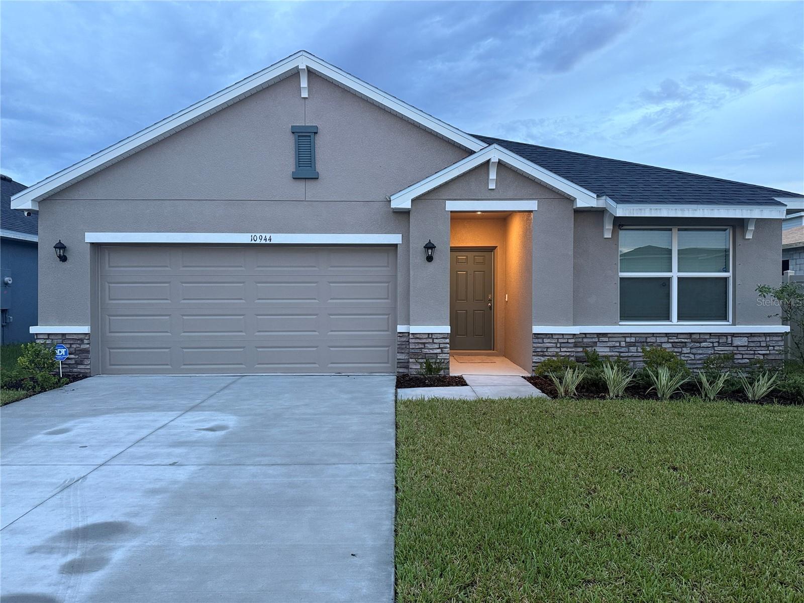 10944 Rabbit Grove Trl — photo