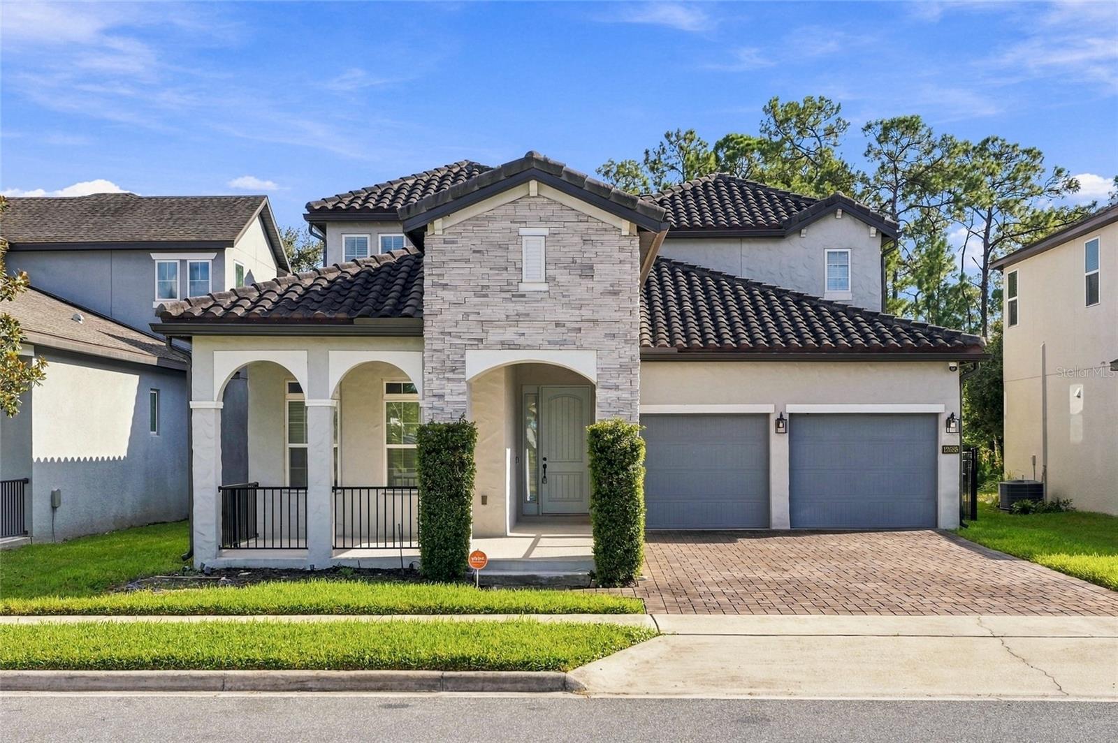 12688 Salomon Cove Dr — photo