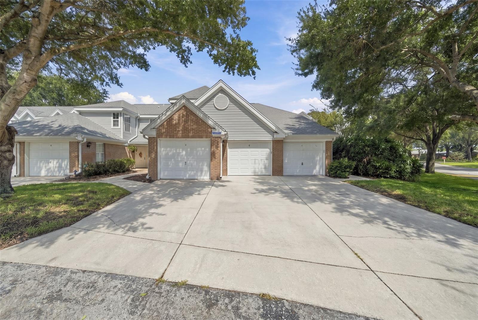 2210 Coach House Blvd #408 — photo