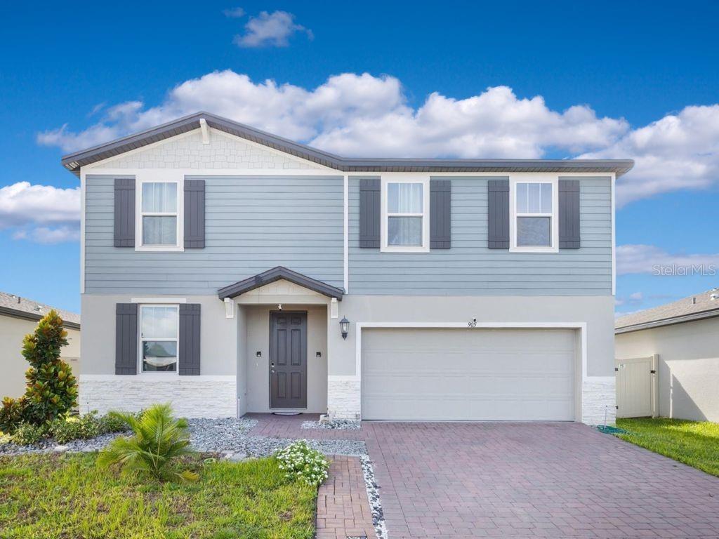 905 Cambridge Dr — photo
