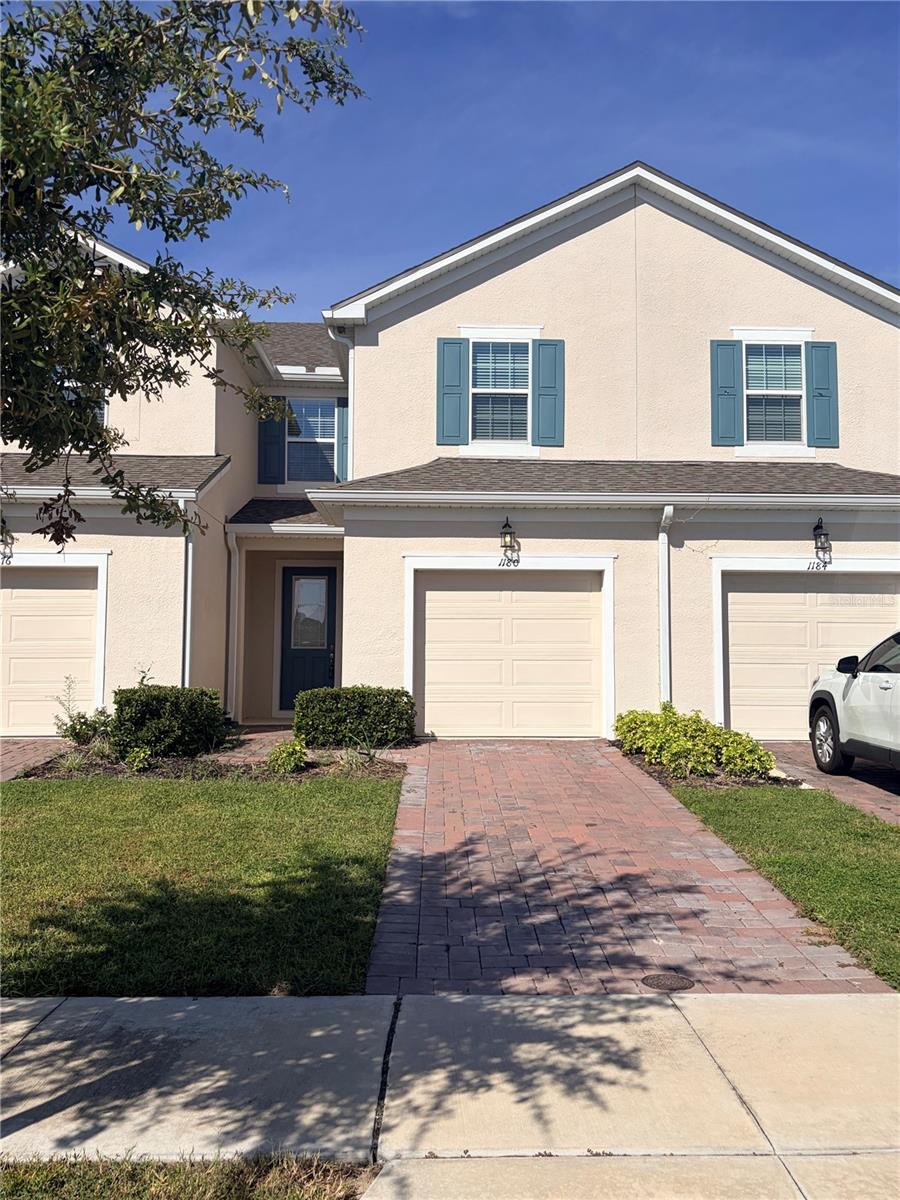1180 Lakeshore Breeze Pl — photo