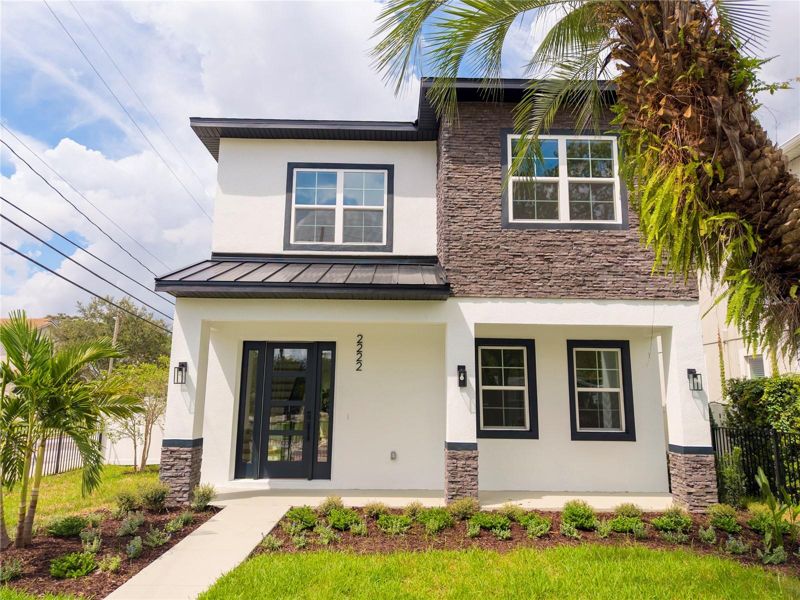 2222 Delaney Ave — photo