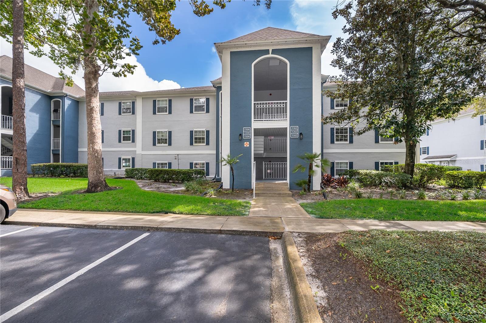 5104 Clubside Dr #5104 — photo