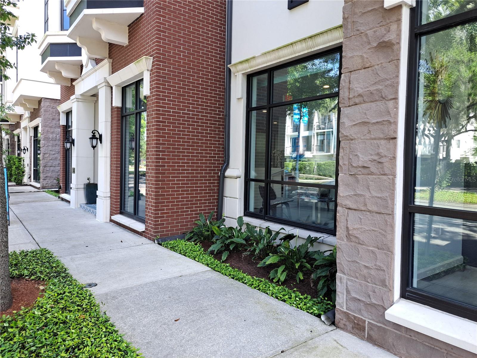 328 W Morse Blvd #105 — photo