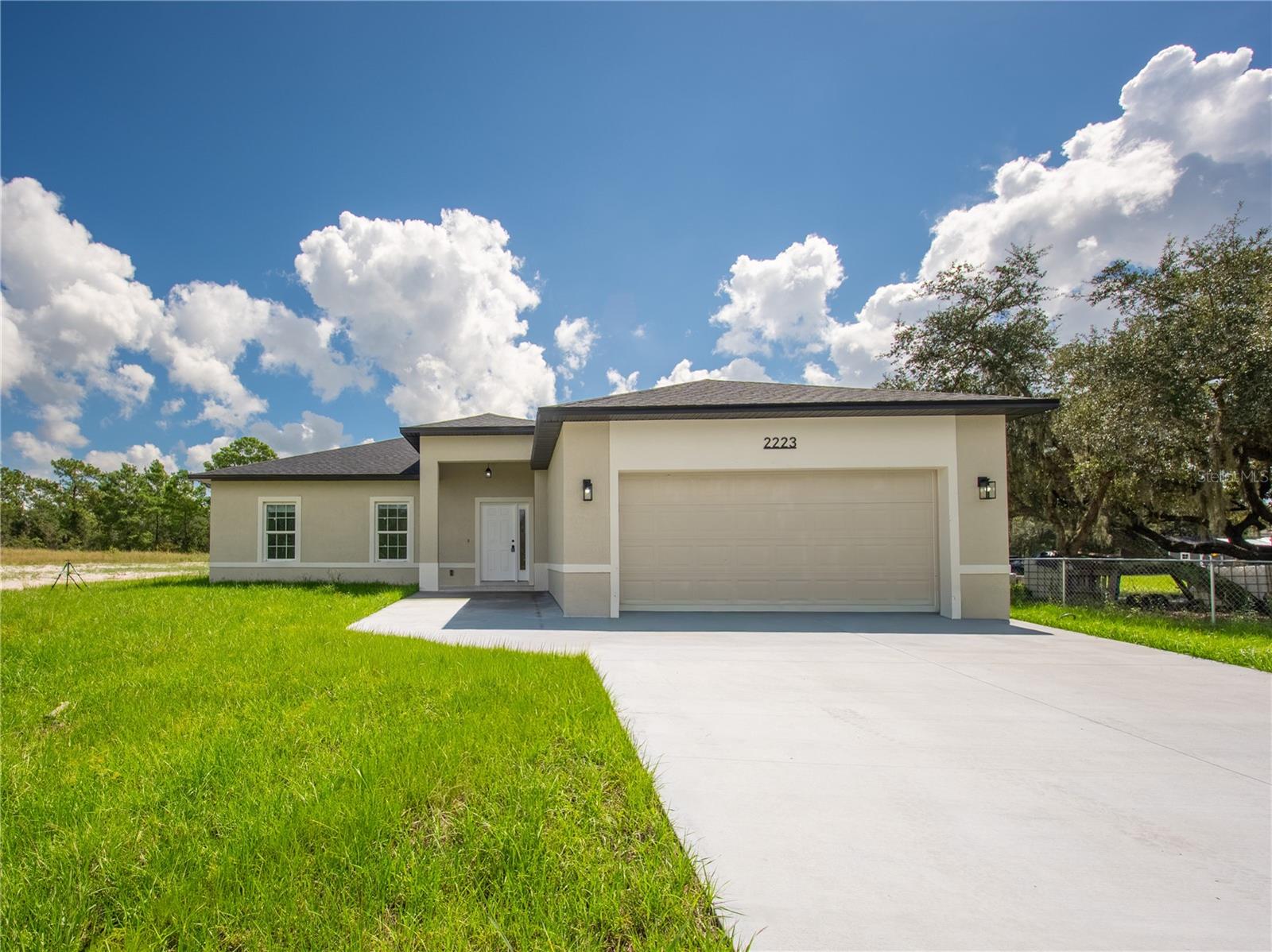 2223 Lemon Dr — photo