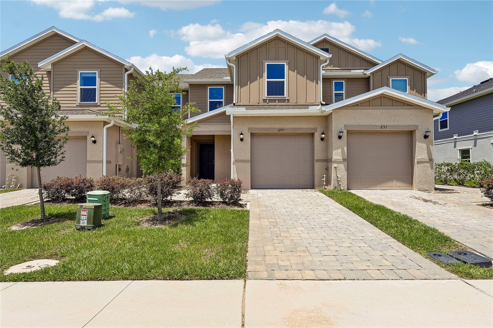 655 Meadows Edge Pl — photo