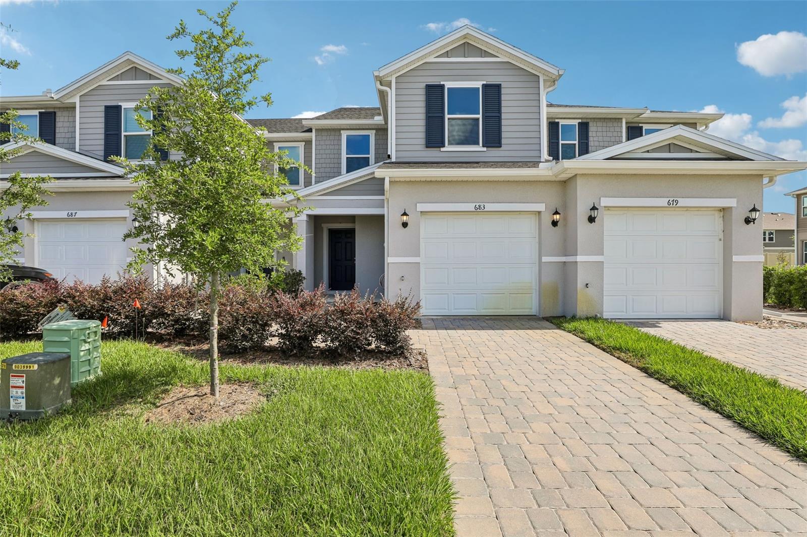 683 Meadows Edge Pl — photo