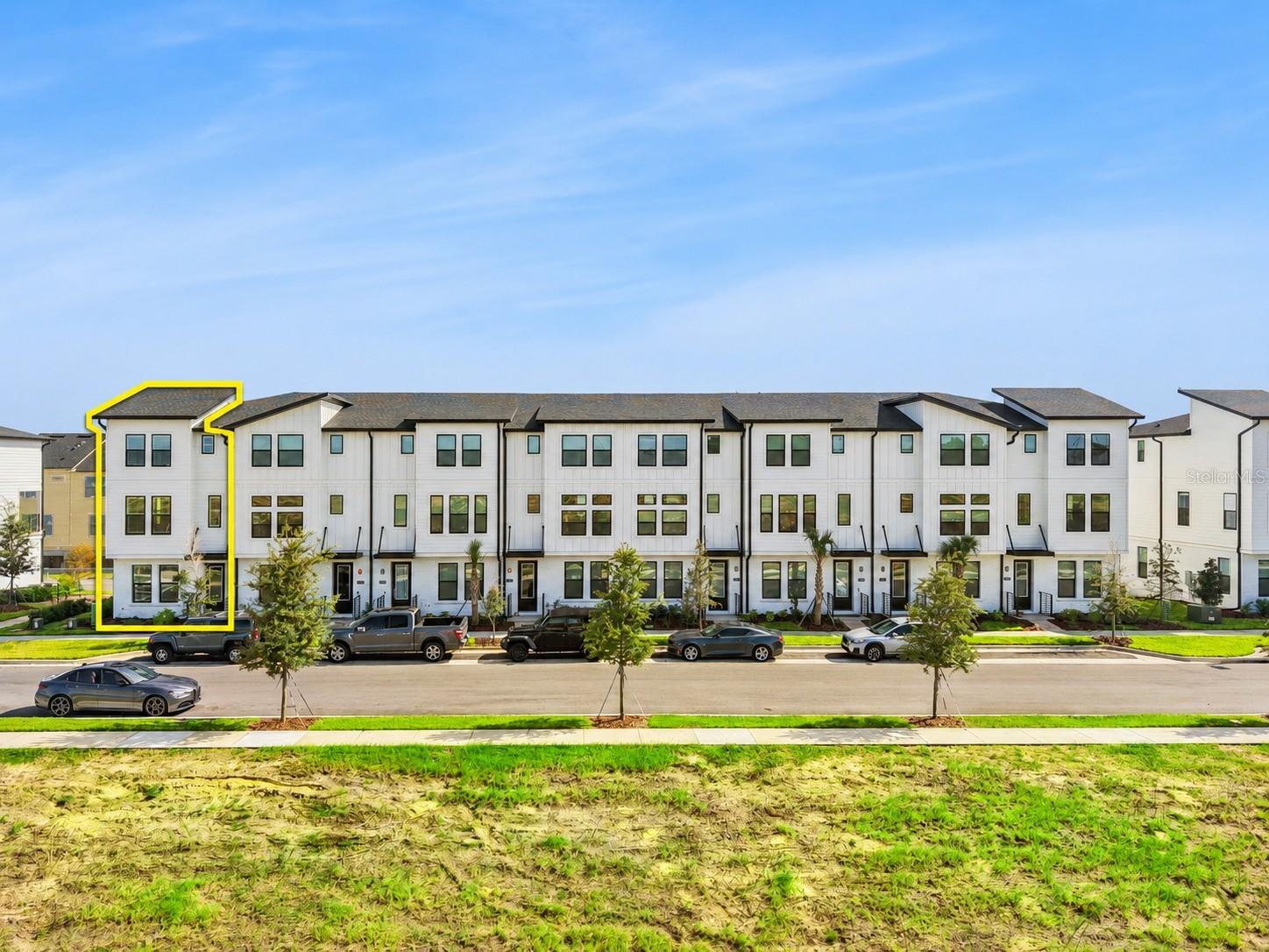 15387 Hamlin Park Drive — photo
