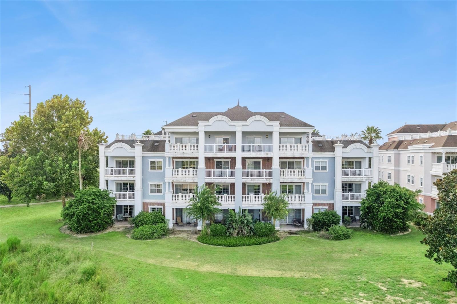 1100 Sunset View Cir #402 — photo