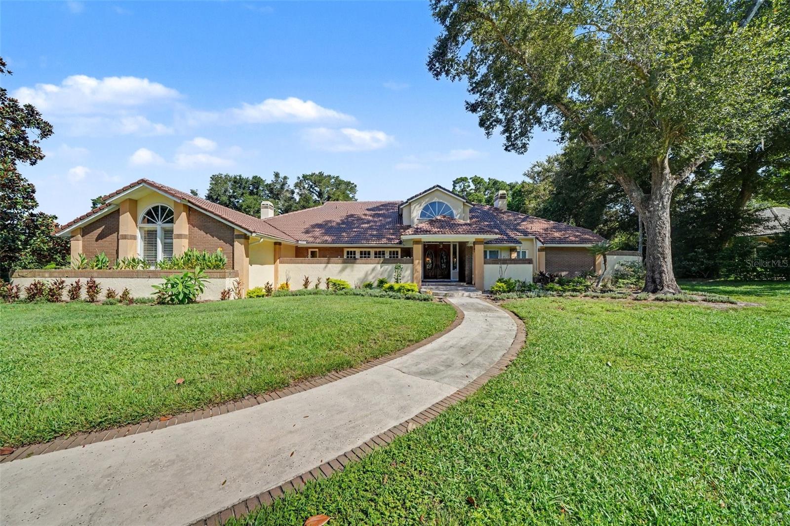 1820 Wingfield Dr — photo
