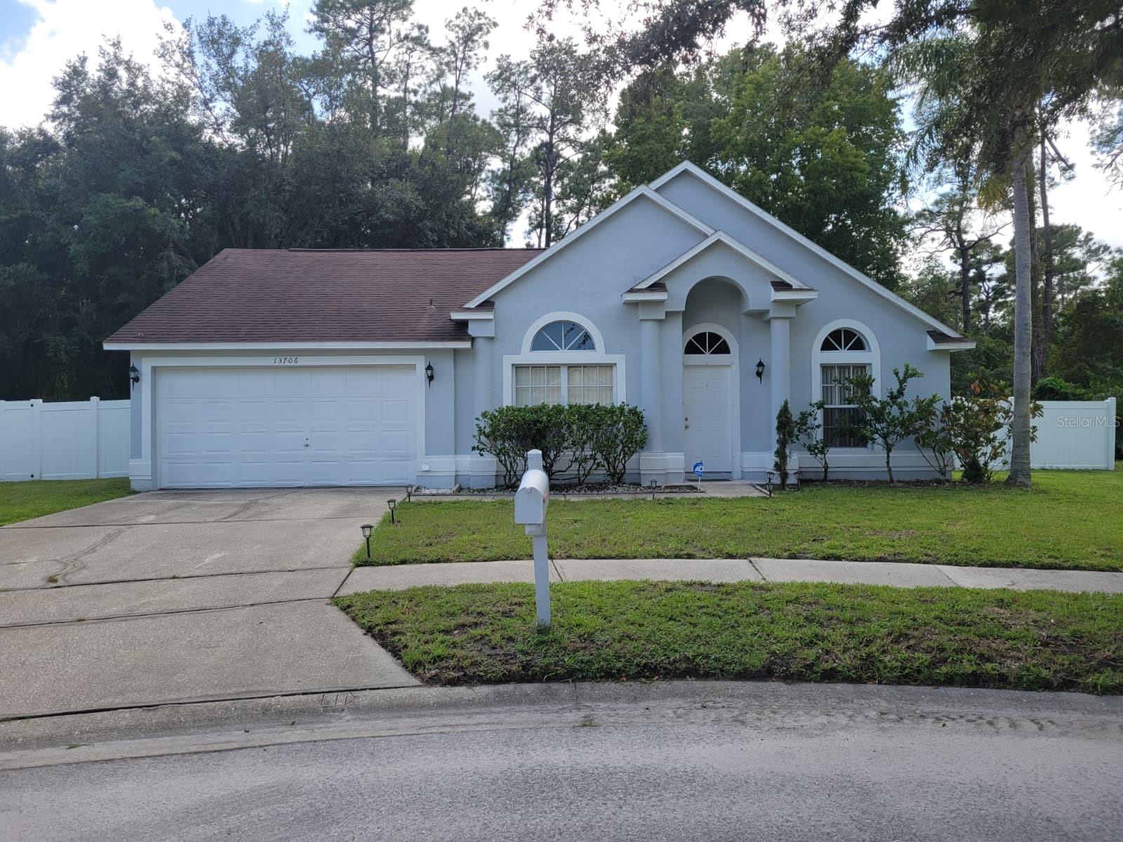 13706 Riverpath Grove Dr — photo
