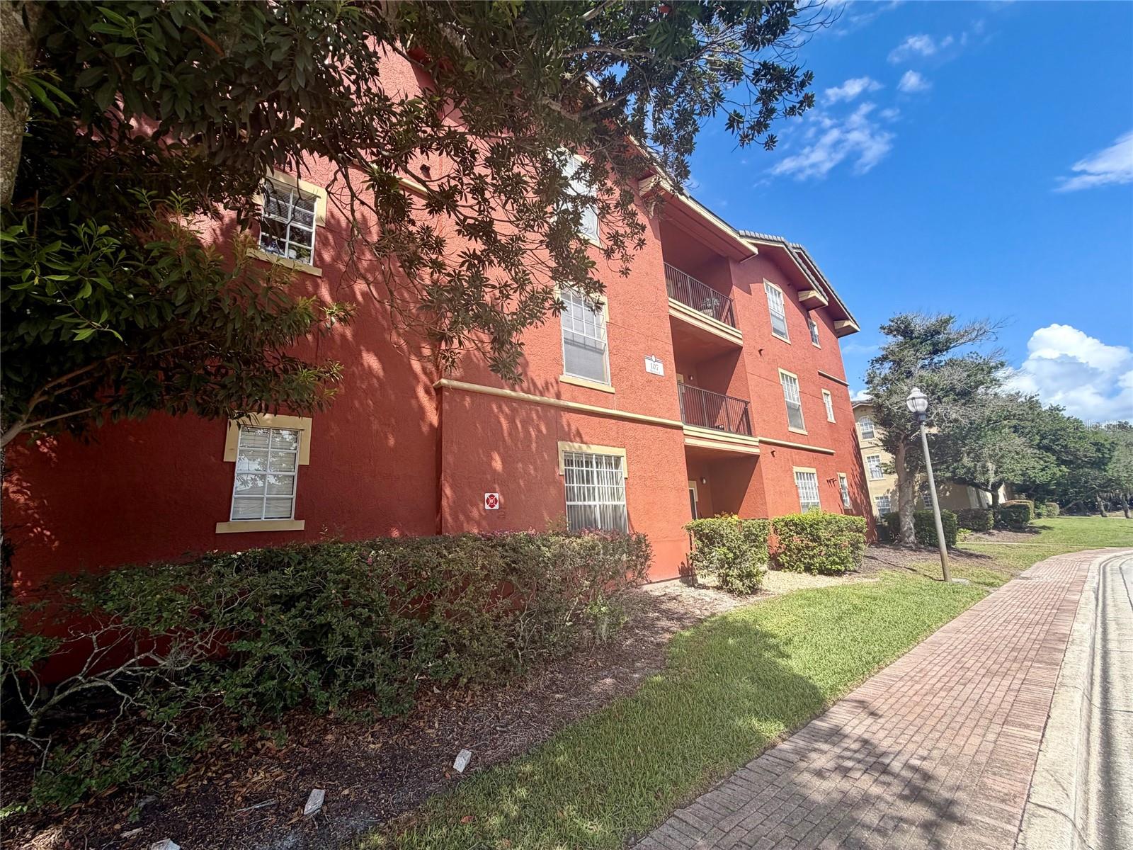 107 Vista Verdi Cir #201 — photo