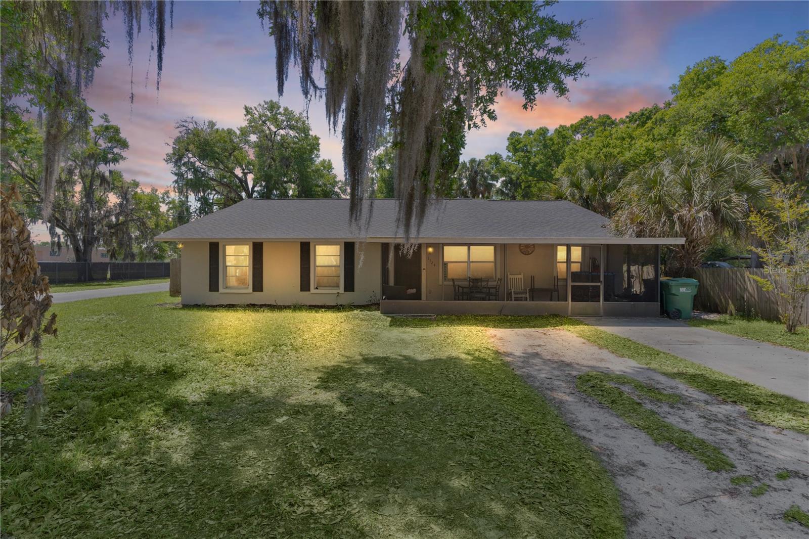 1124 N Grant Ave — photo