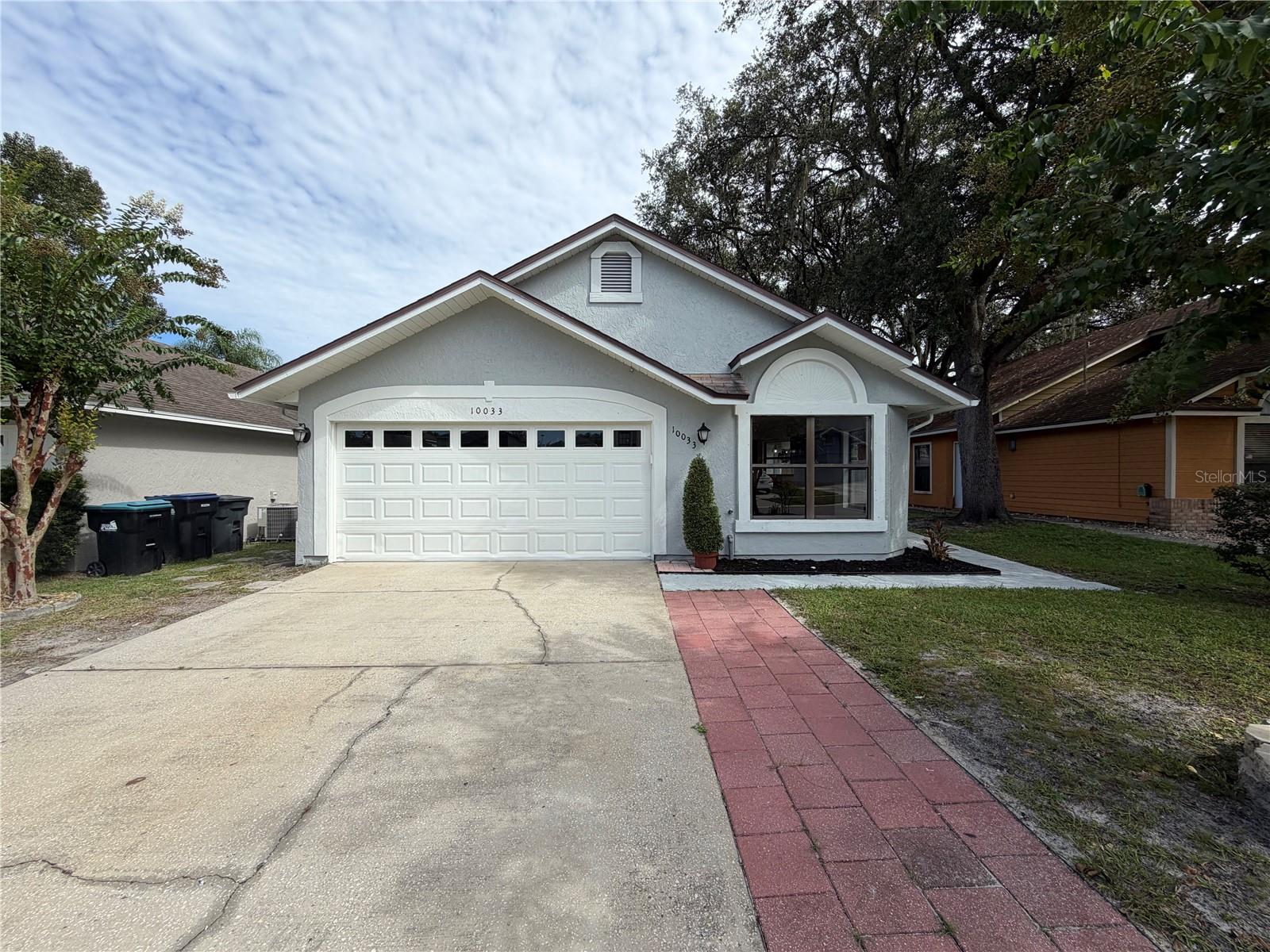 10033 Creekwater Blvd — photo
