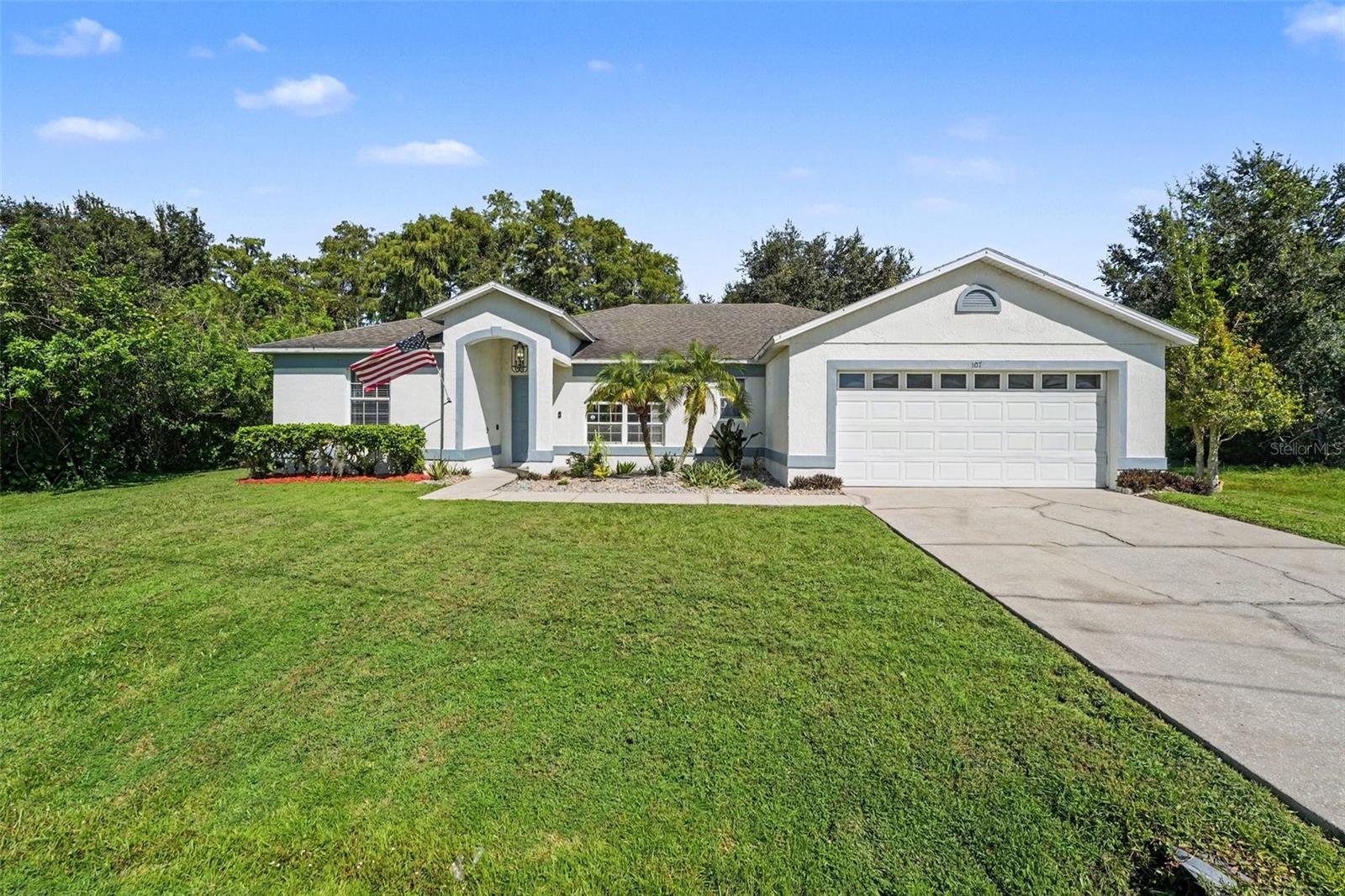 107 Mediterranean Ct — photo
