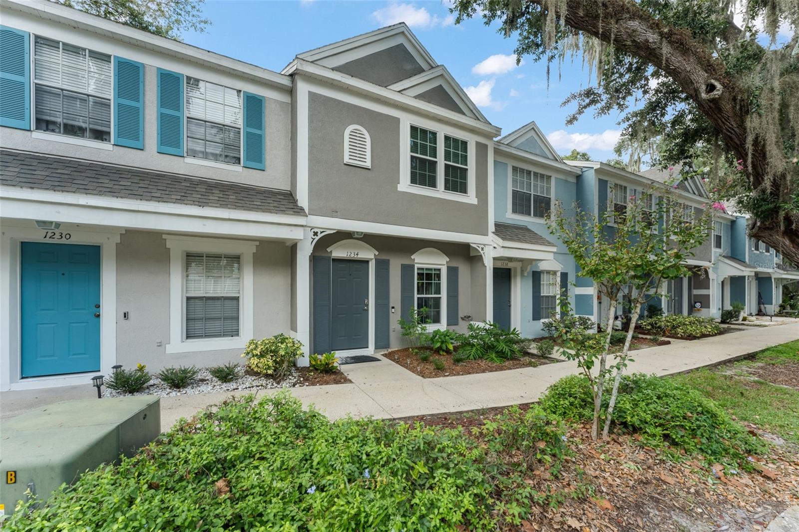 1234 Vineland Pl — photo
