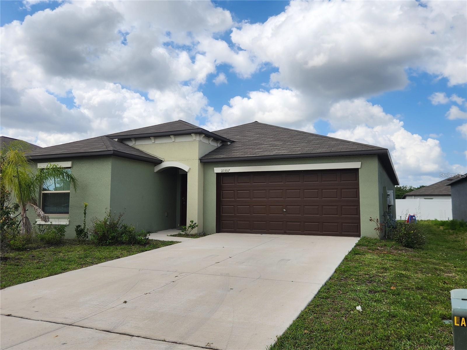 10357 Scarlet Skimmer Dr — photo