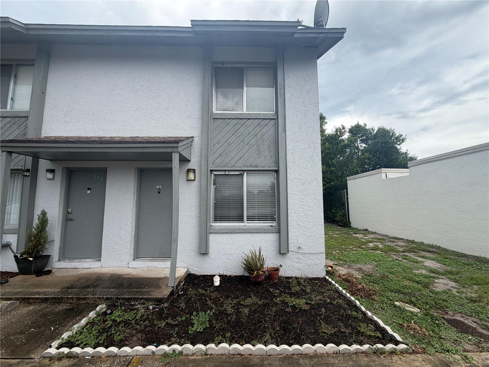 197 Garden Dr — photo