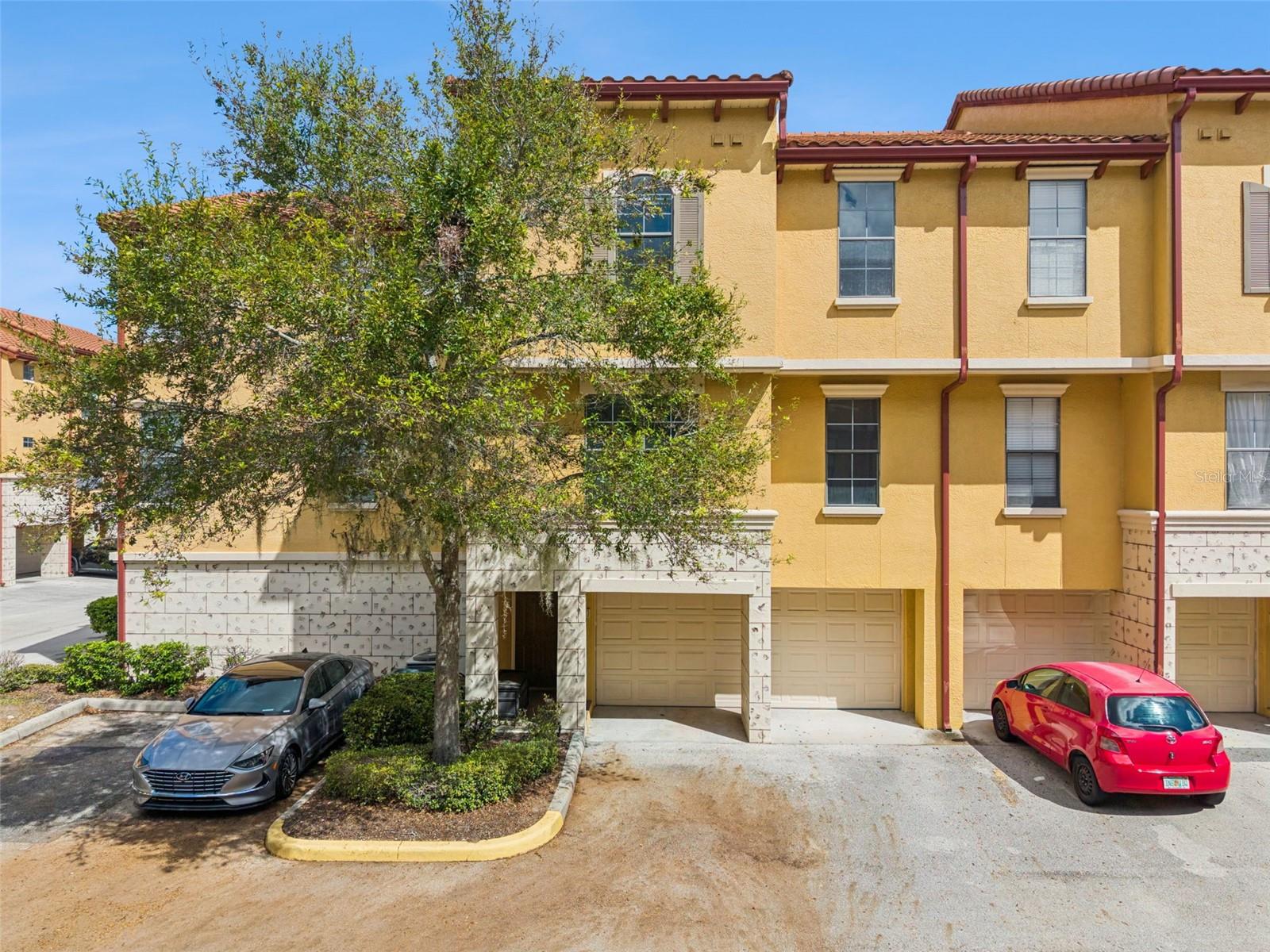 6123 Metrowest Blvd #101 — photo