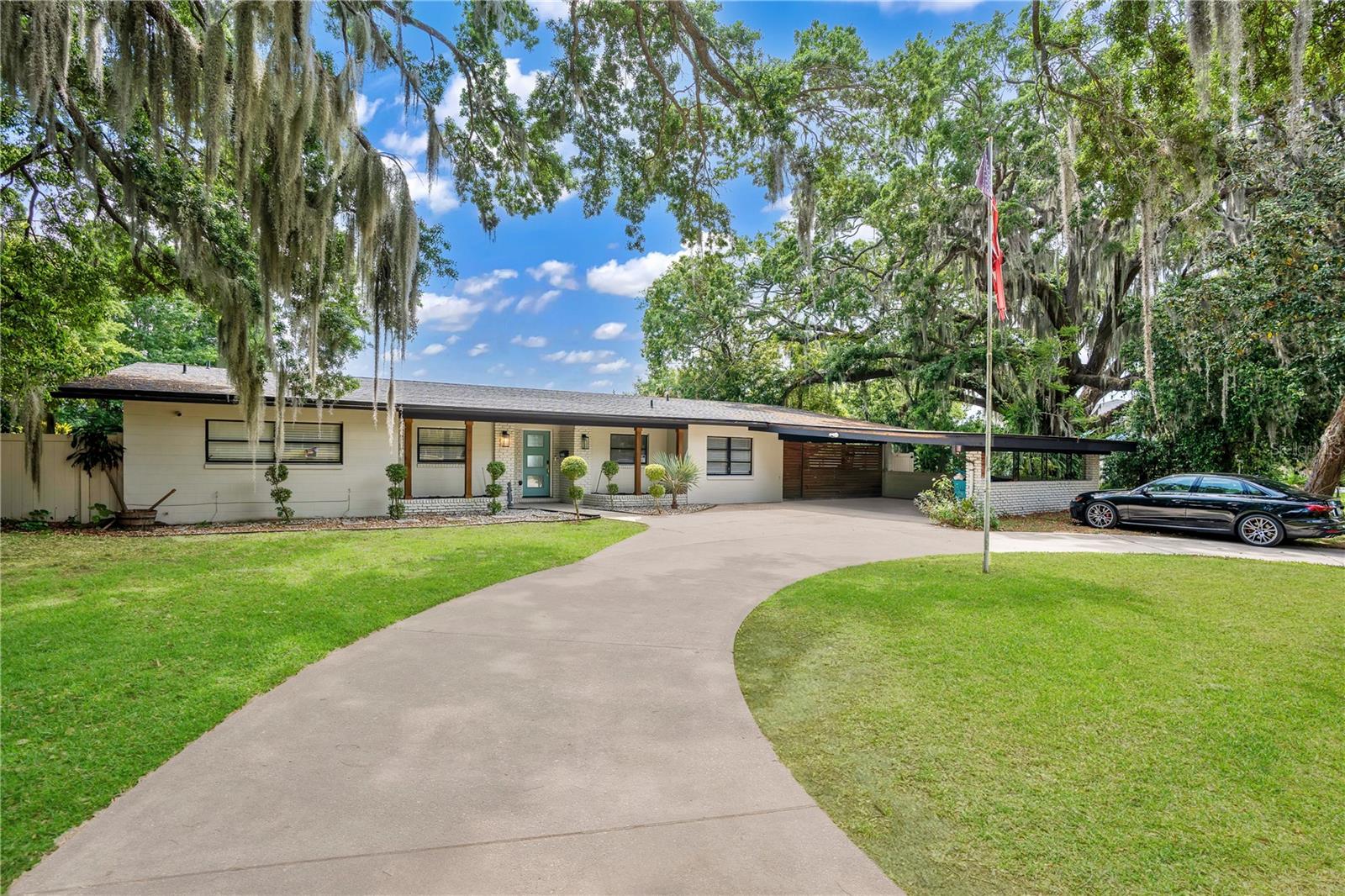 1520 Rock Lake Dr — photo