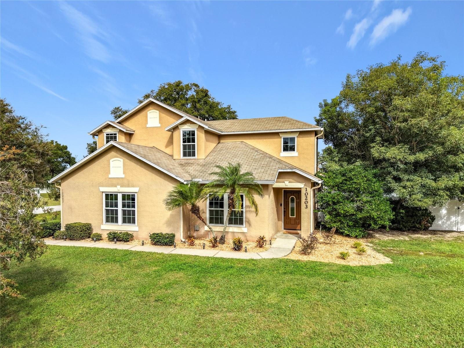 10203 Summer Elm Ave — photo