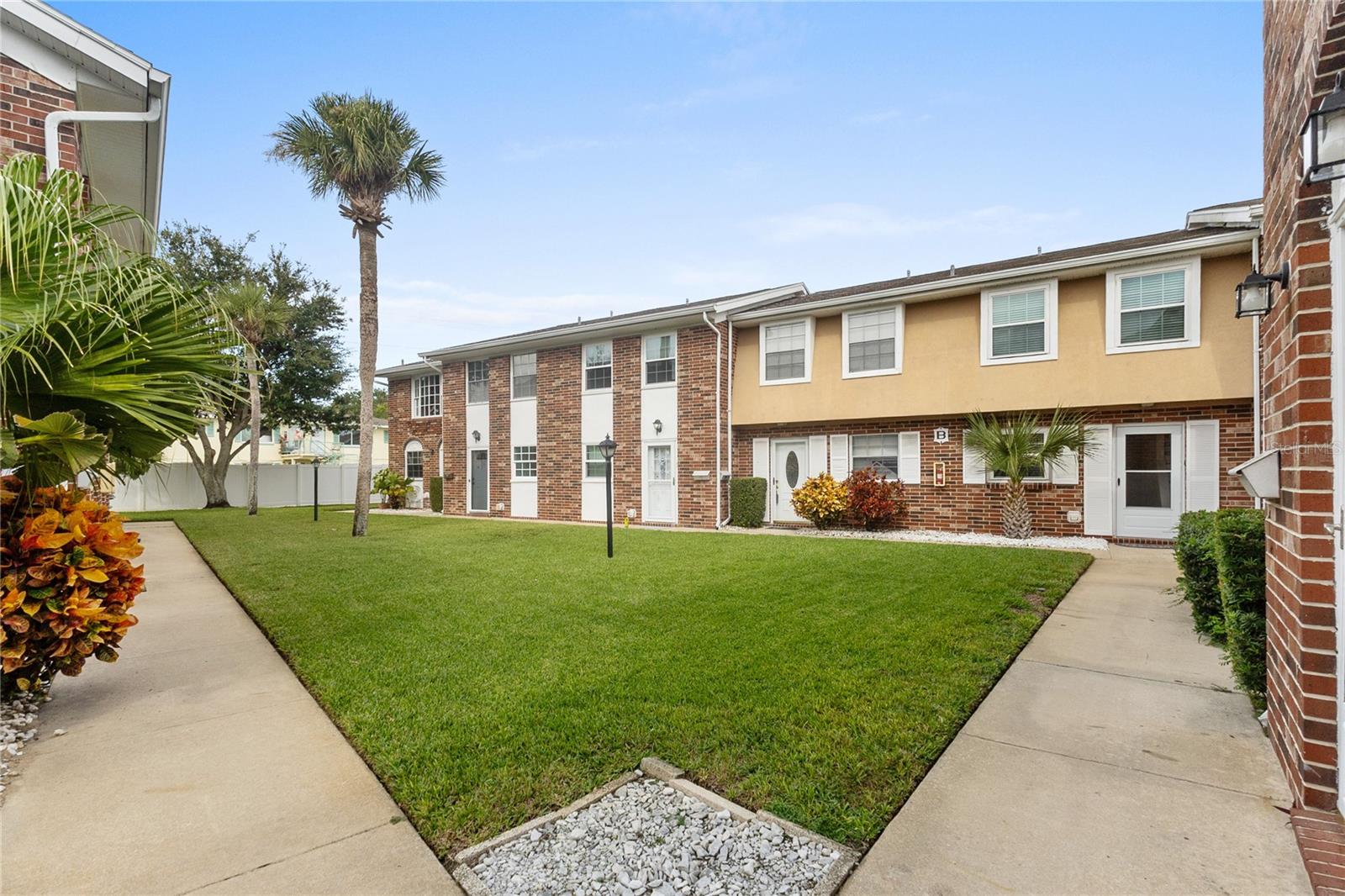2200 S Palmetto Ave #B050 — photo