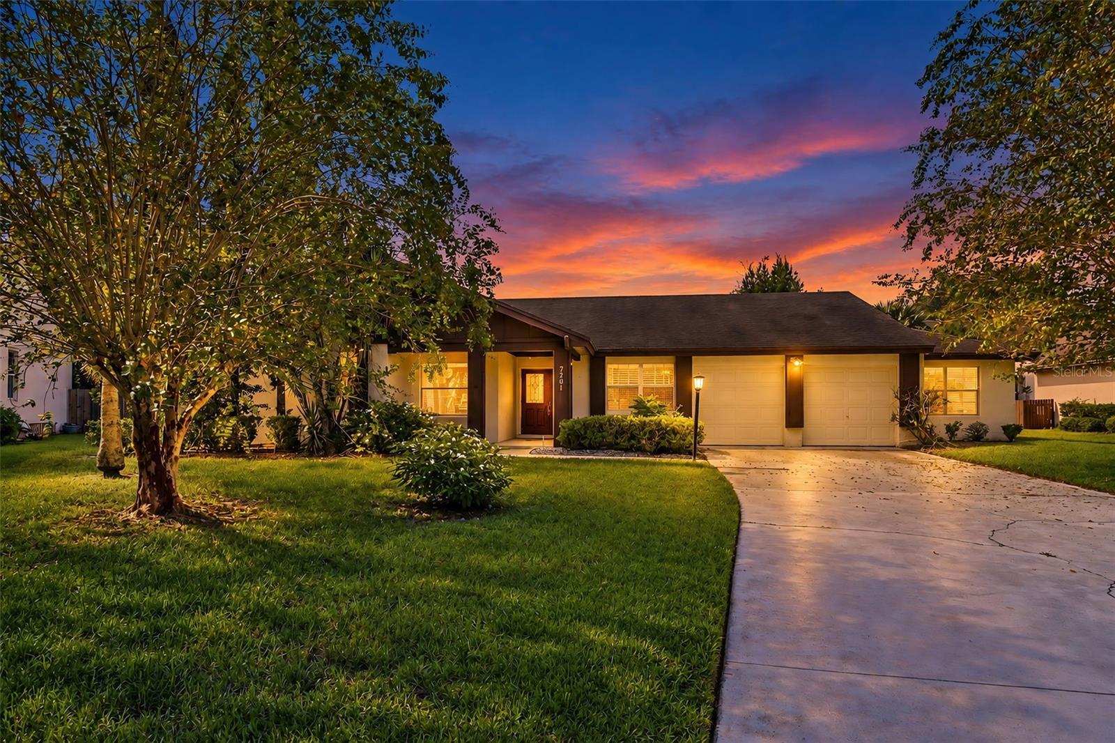 7201 Moss Leaf Ln — photo