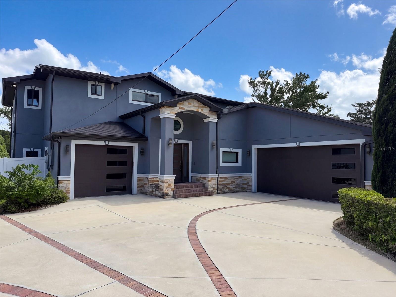 541 W Lake Brantley Rd — photo