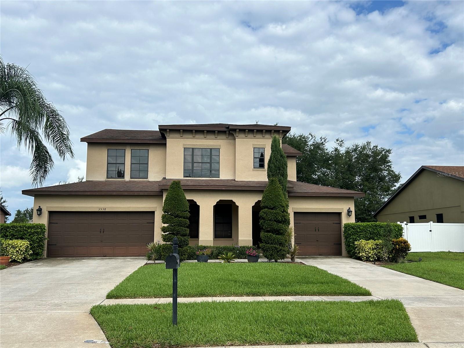 3538 Foxchase Dr — photo