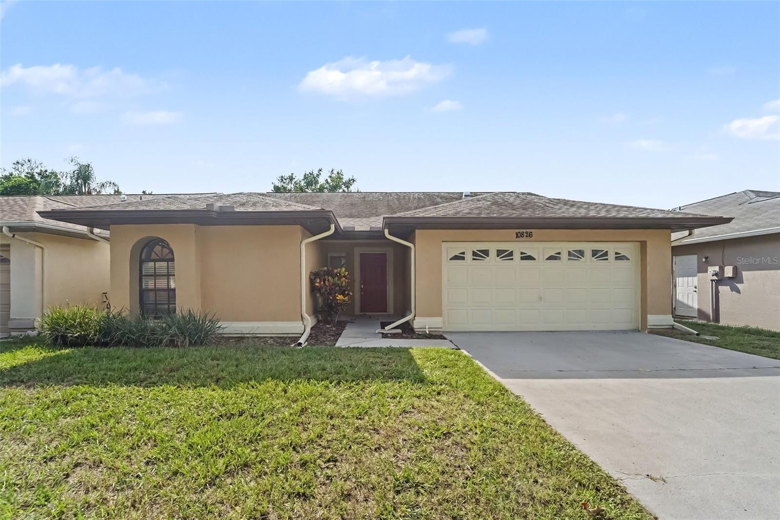 10826 Claymont Dr — photo