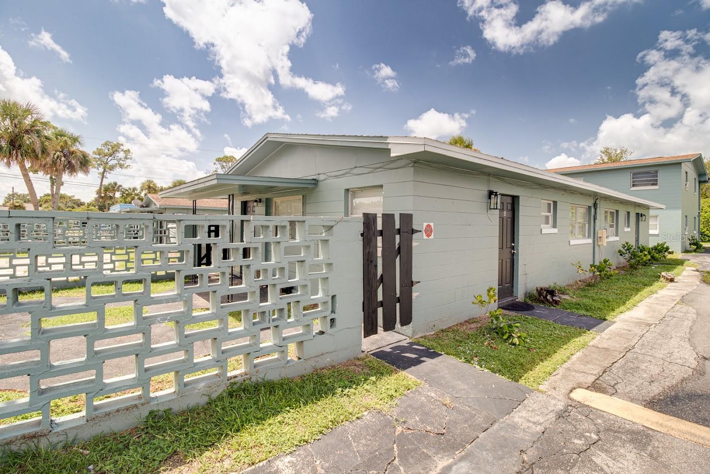1327 W Point Dr #a — photo