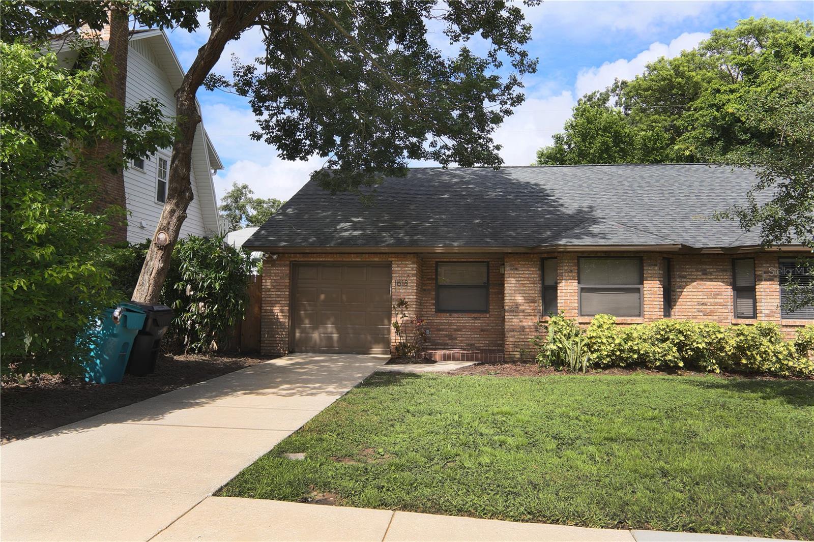 1618 Asher Ln — photo