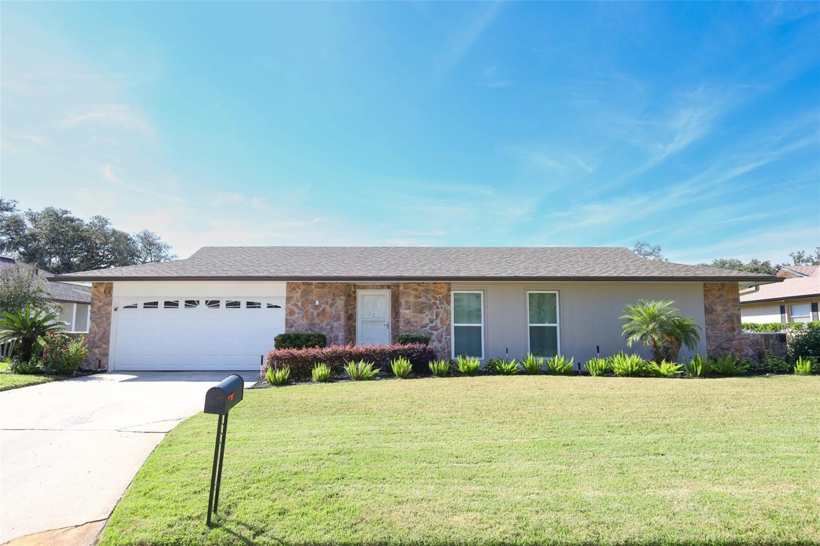 205 W Cumberland Cir — photo