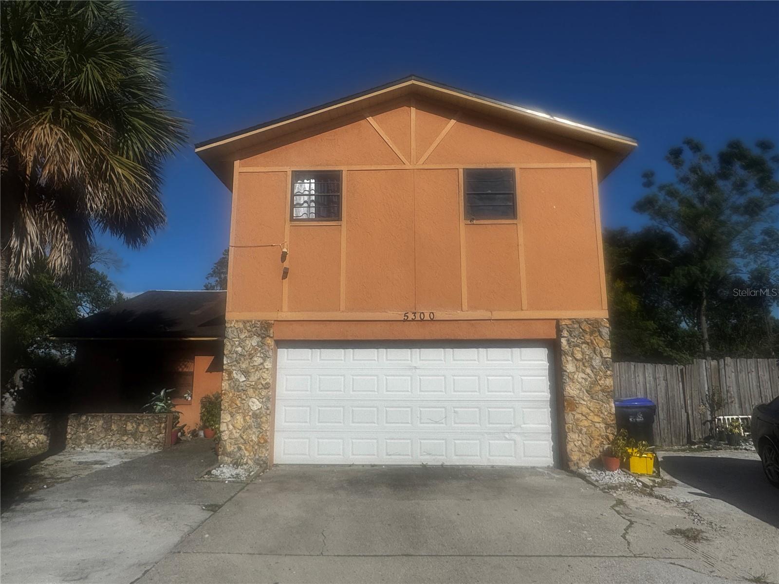 5300 Fernhill Ct — photo