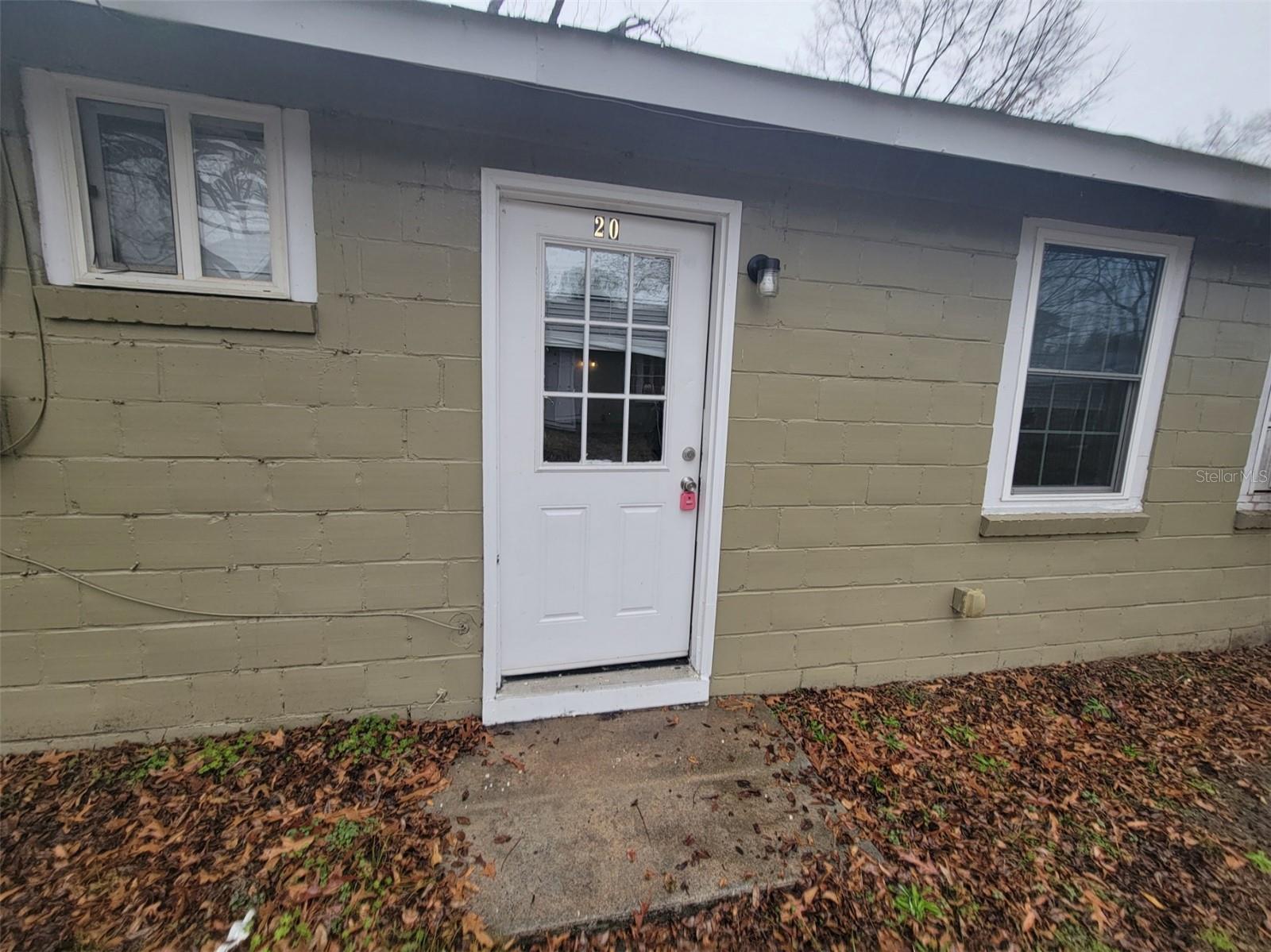 455 Pursley Street #B20 — photo