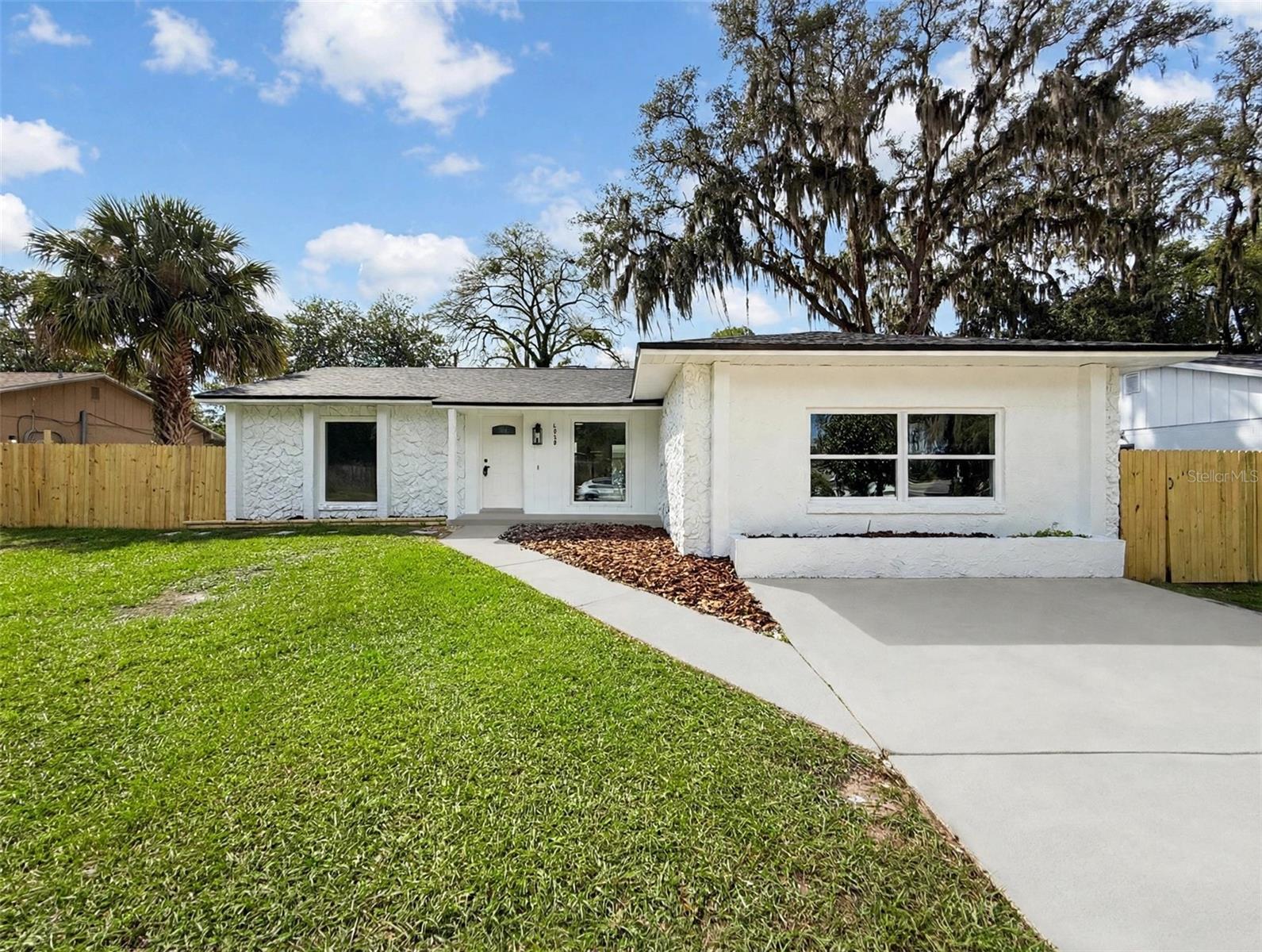 4058 Luan Dr — photo