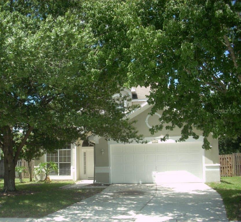 828 Garden Glen Loop — photo