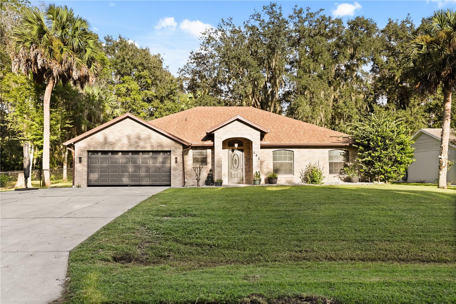 141 Poinciana Ln — photo