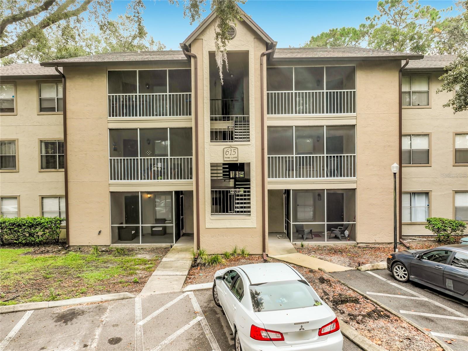 615 Dory Ln #102 — photo